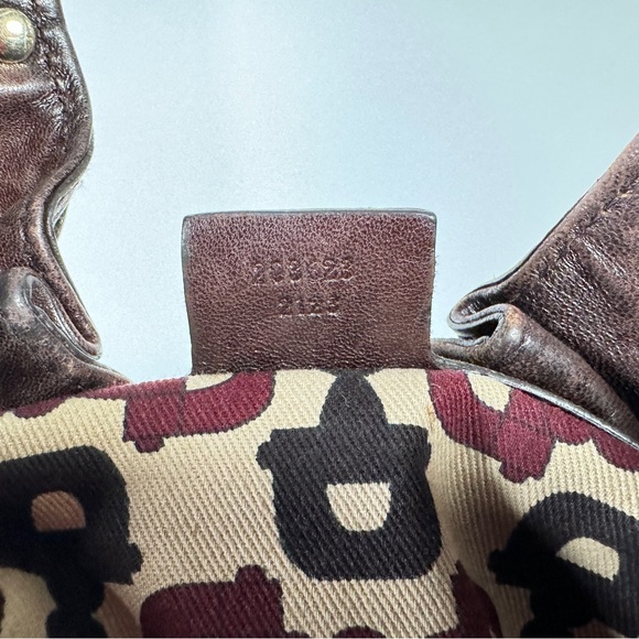 Gucci Guccissima Pelham Leather Studded Large Shoulder Bag - Picture 15 of 15